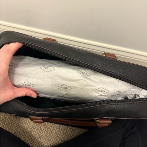 Brand New Black and Brown Leather Fossil Work Bag - Picture 2 of 3
